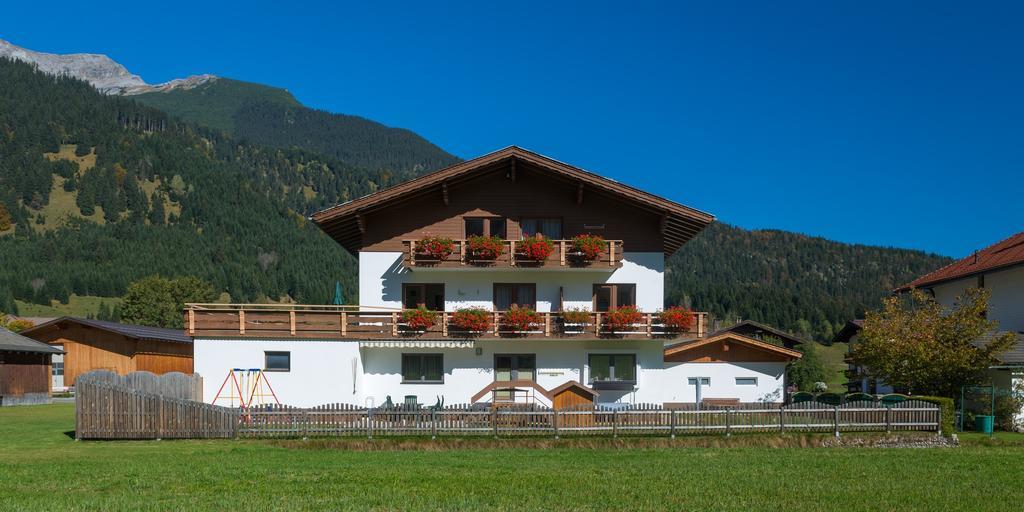 Apartament Haus Enzian Lermoos Zewnętrze zdjęcie